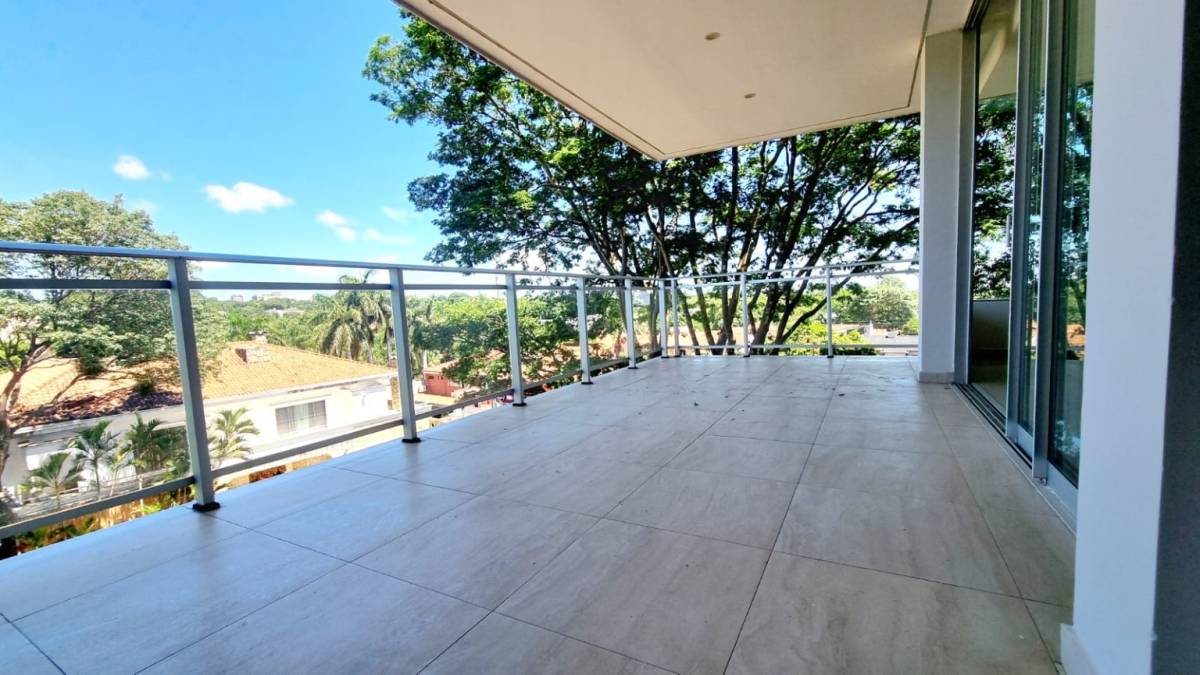 Extra Large Apartment for Sale, Mburicaó, Asunción - imagen 4