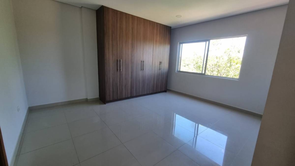 Extra Large Apartment for Sale, Mburicaó, Asunción - imagen 7
