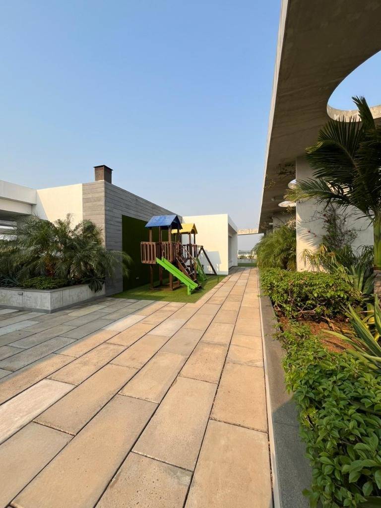 LARGE STUDIO APARTMENT FOR SALE IN ALTAMIRA YCUA SATI, FULLY FURNISHED - 17
