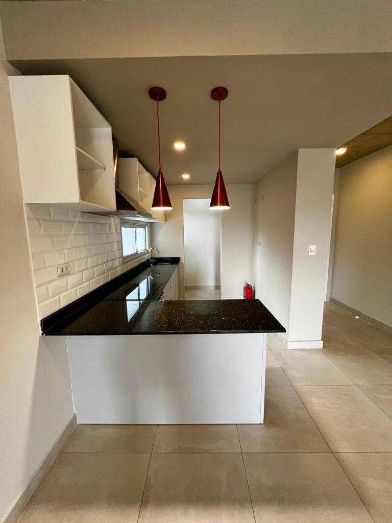 FURNISHED AND SEMI-EQUIPPED APARTMENT IN THE MARLIN BUILDING - LUQUE, Asuncion - imagen 5