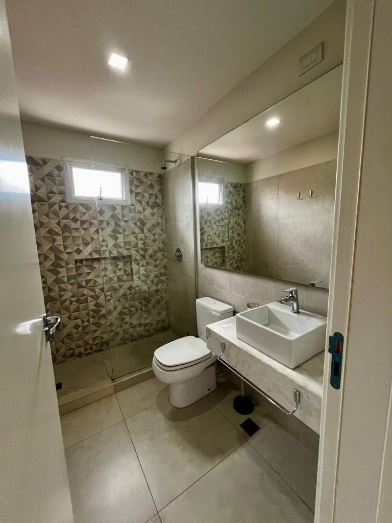 FURNISHED AND SEMI-EQUIPPED APARTMENT IN THE MARLIN BUILDING - LUQUE, Asuncion - imagen 10
