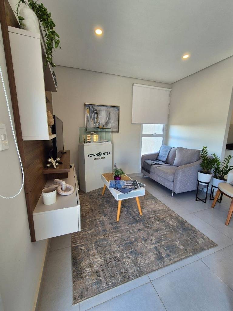 APARTMENT IN FERNANDO DE LA MORA TOWNCENTER CAÑADA, Fernando de la Mora, Central - imagen 2