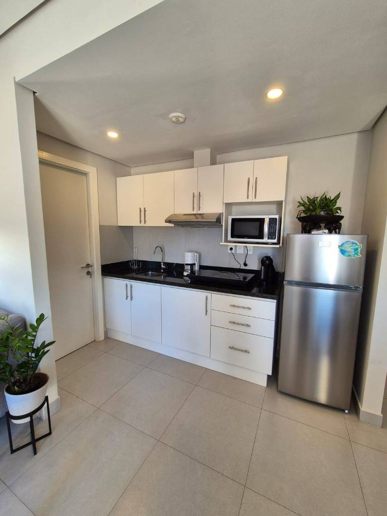 APARTMENT IN FERNANDO DE LA MORA TOWNCENTER CAÑADA, Fernando de la Mora, Central - imagen 3