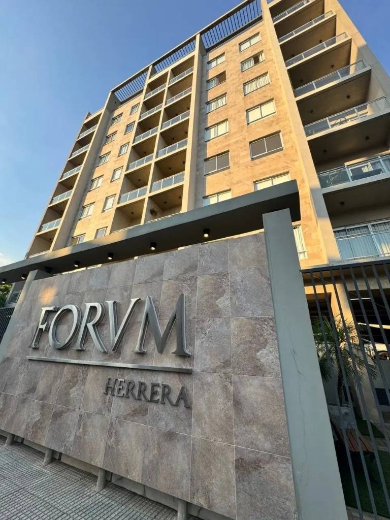 for sale with rent located 5 minutes from the corporate hub of Asunción, Herrera, Asunción - 1