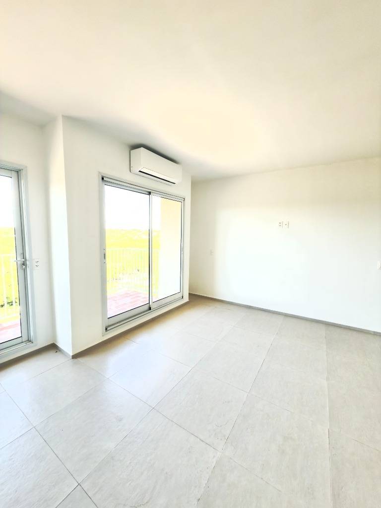 2-BEDROOM APARTMENT FOR SALE - ÓGA CIUDAD JARDÍN BUILDING, Luque, Central - 3