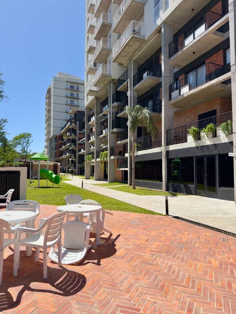 2-BEDROOM APARTMENT FOR SALE - ÓGA CIUDAD JARDÍN BUILDING, Luque, Central - 18