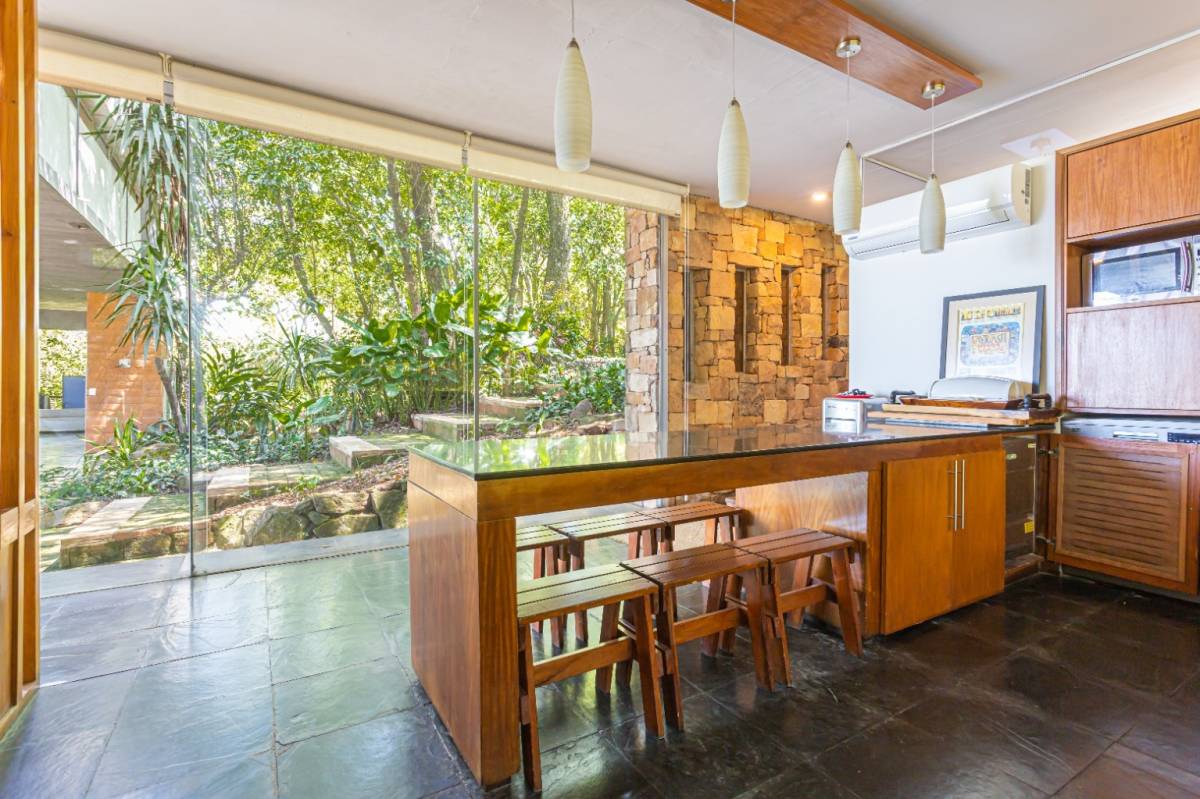 Residence for sale in the Amphitheater area overlooking Lake Ypacarai - 5