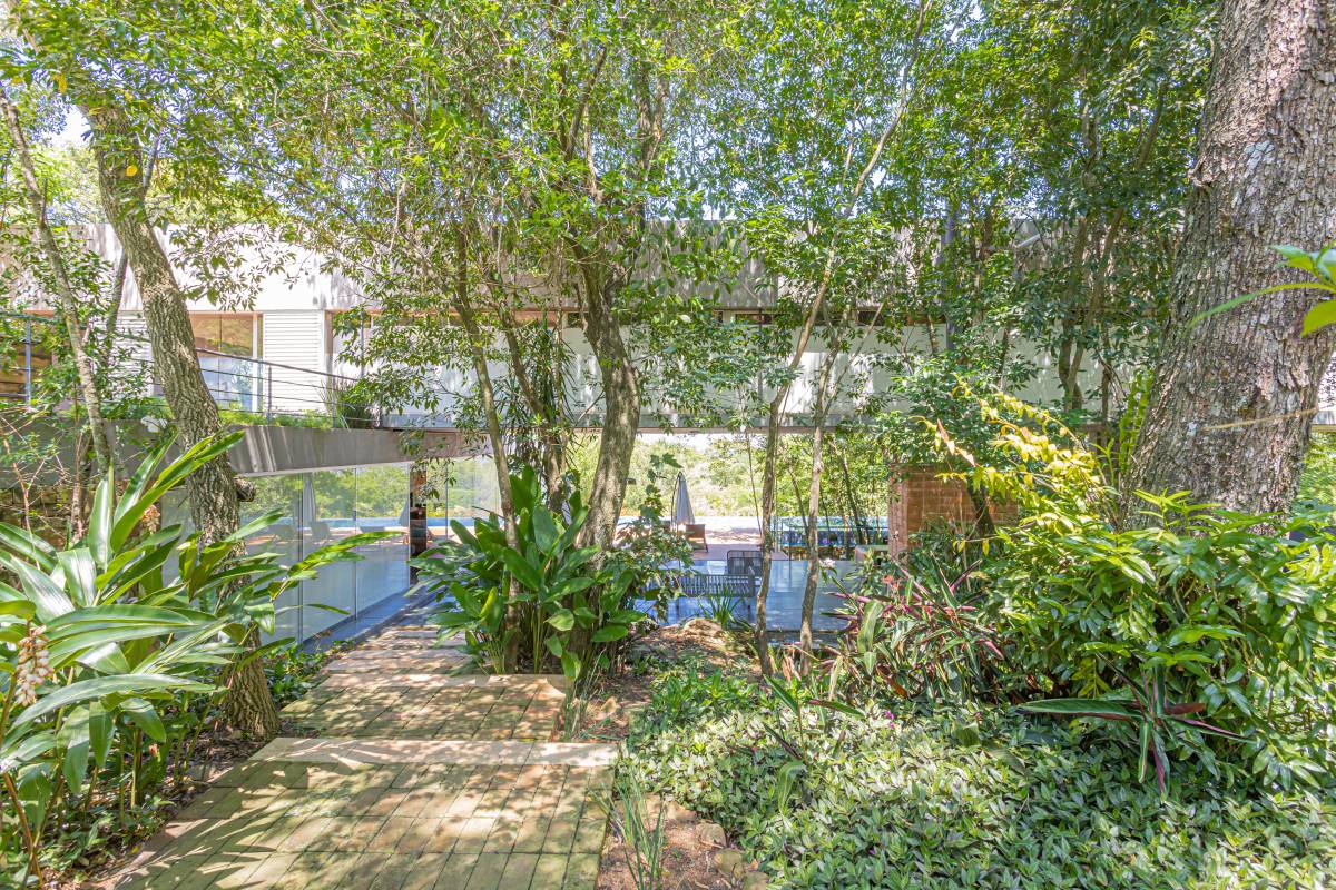 Residence for sale in the Amphitheater area overlooking Lake Ypacarai - 13