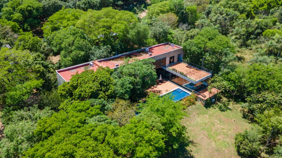 Residence for sale in the Amphitheater area overlooking Lake Ypacarai - 17