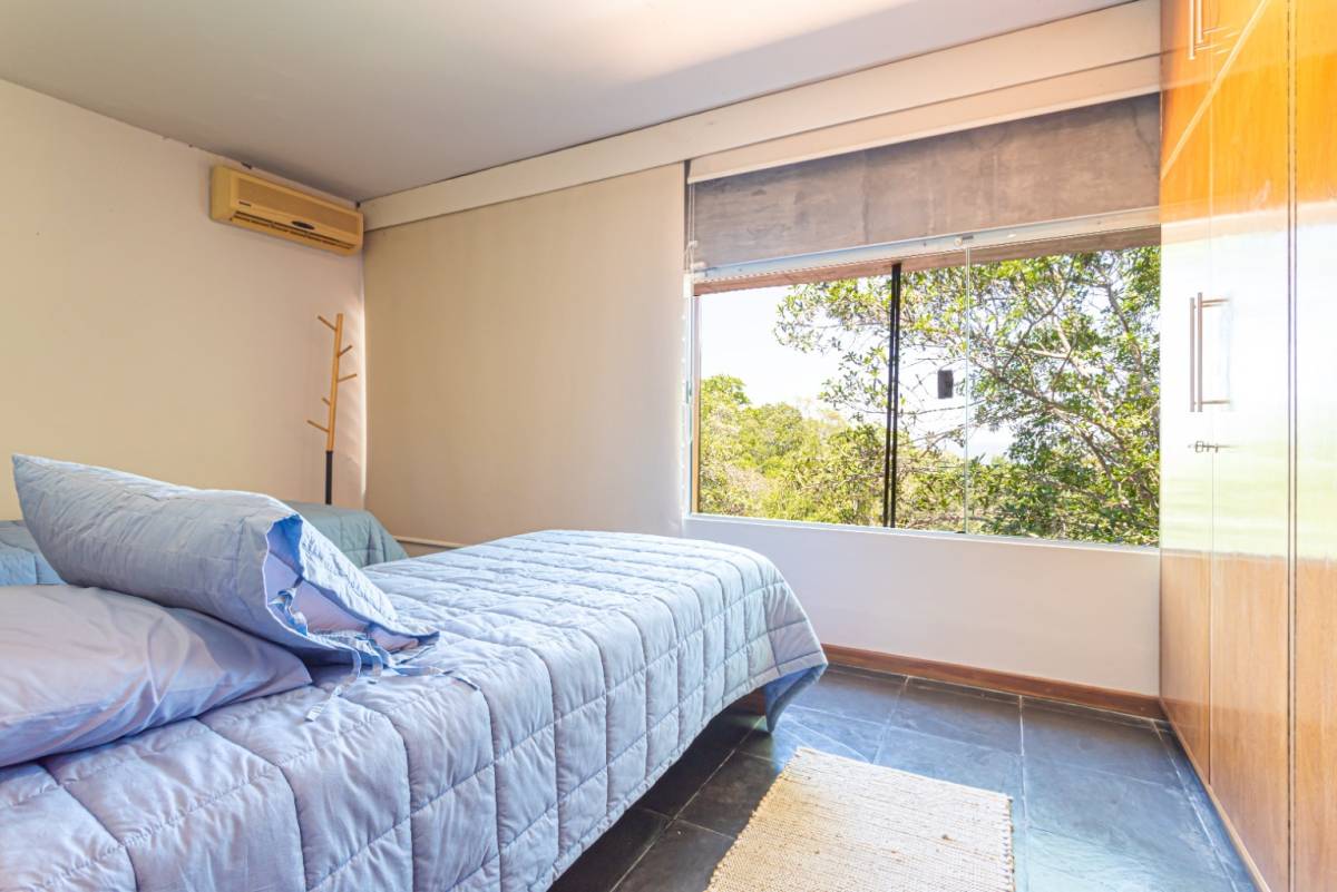 Residence for sale in the Amphitheater area overlooking Lake Ypacarai - 20