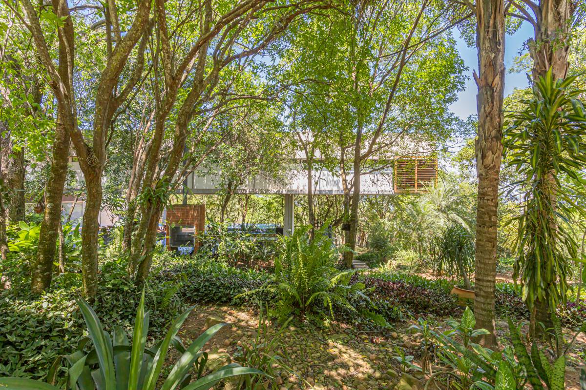Residence for sale in the Amphitheater area overlooking Lake Ypacarai - 25