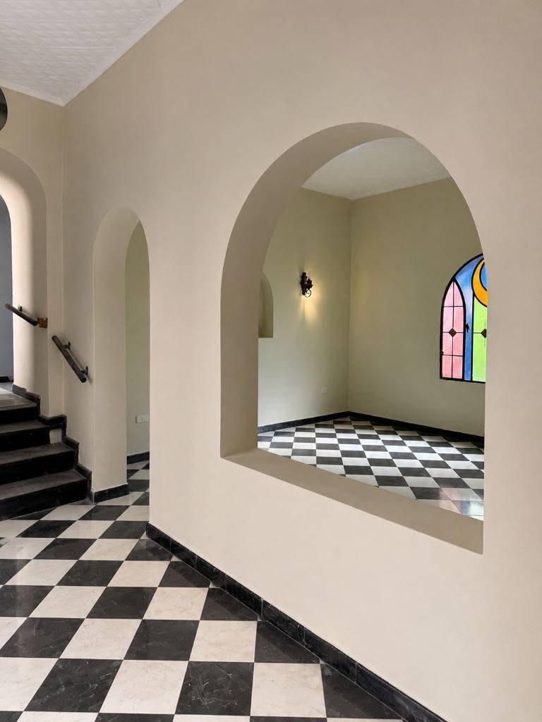 Spectacular, immaculate Colonial-style property in the center of Asunción. - imagen 4