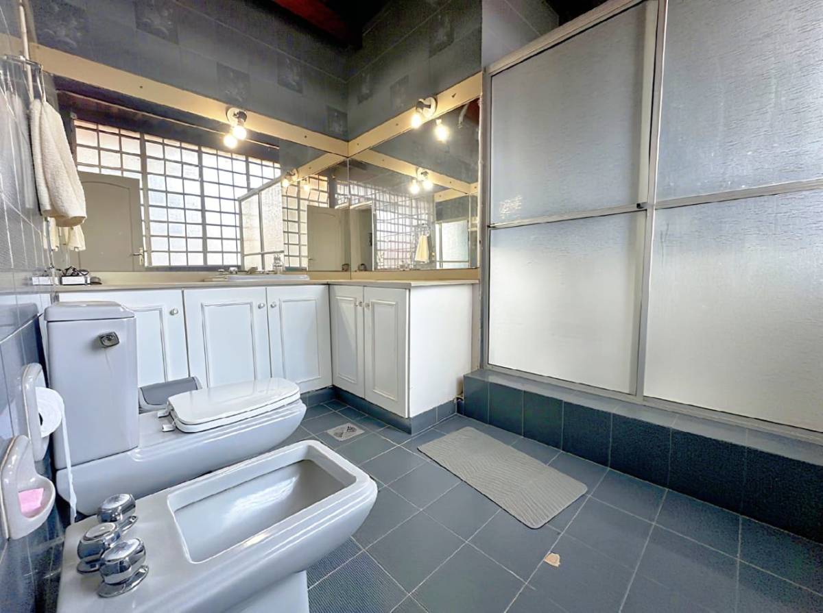 House for Sale in Mburucuyá, Asunción - imagen 11