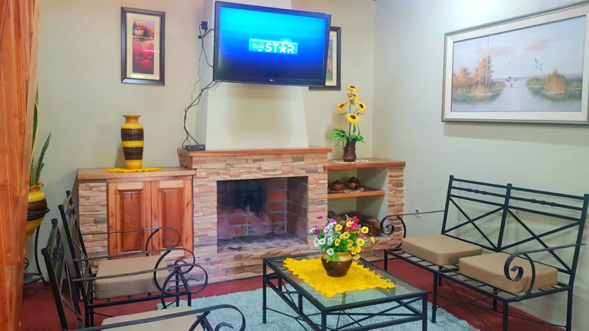 spacious furnished residence in San Bernardino. - imagen 25