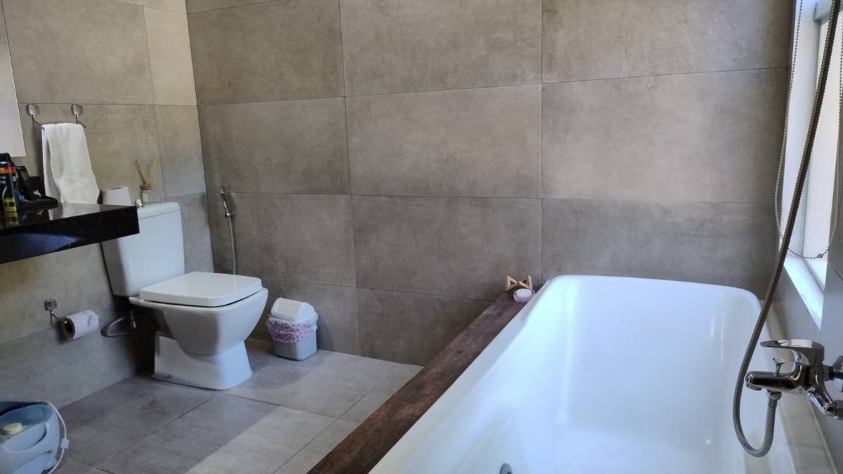 BEAUTIFUL RESIDENCE IN SURUBII Mariano Roque Alonso, Central - imagen 7