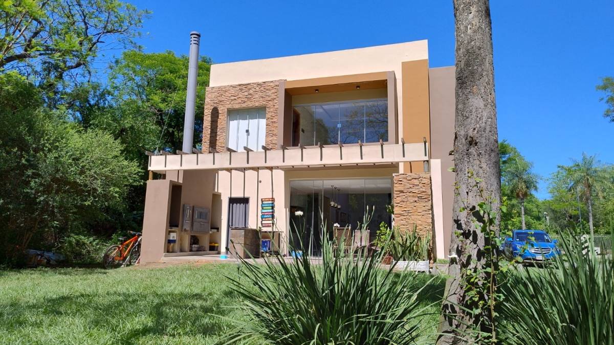 BEAUTIFUL RESIDENCE IN SURUBII Mariano Roque Alonso, Central - imagen 9