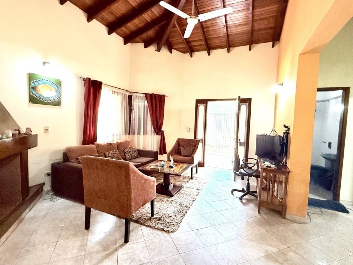 Spacious residence in Fernando North area - imagen 4