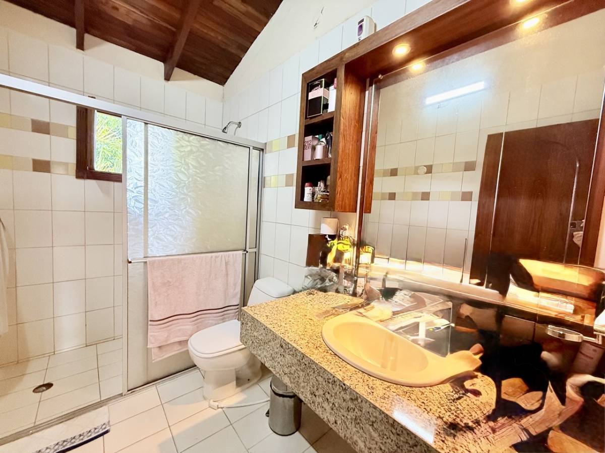 Spacious residence in Fernando North area - imagen 16