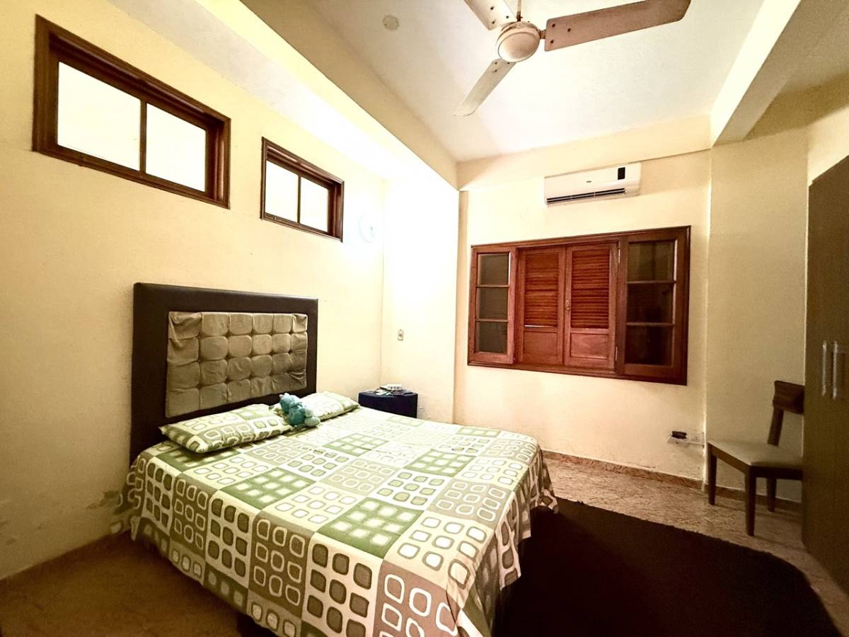 Spacious residence in Fernando North area - imagen 19