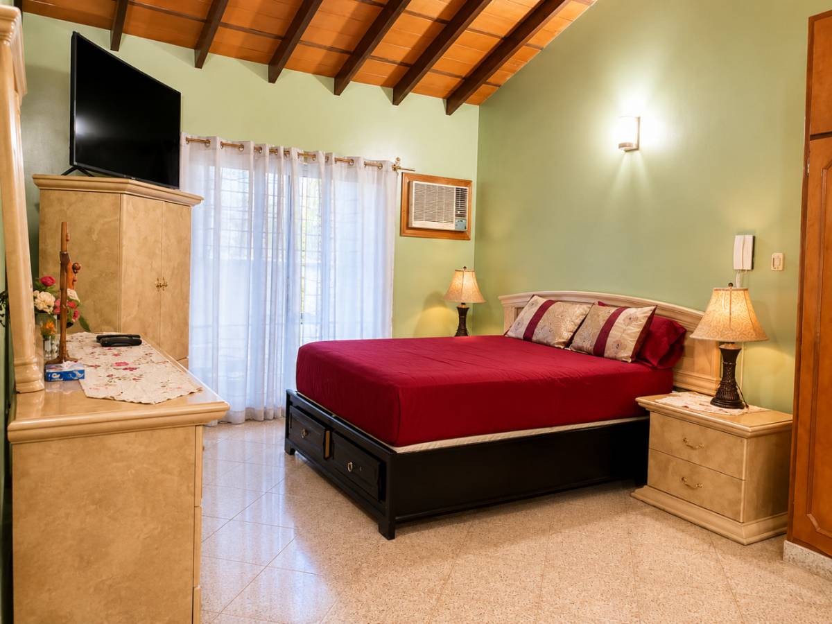 House for Sale in Fernando de la Mora, Central - imagen 9