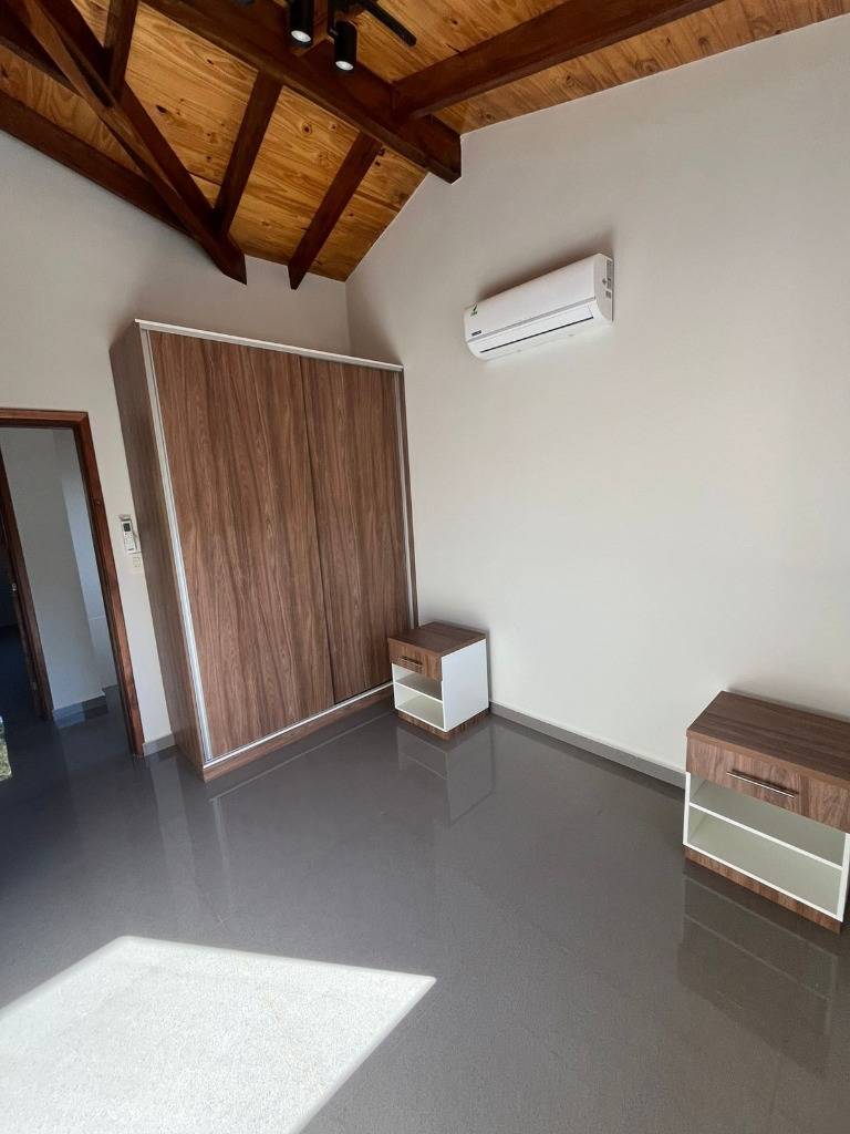 Beautiful house in San Pedro, 5 minutes from downtown Encarnación - imagen 8
