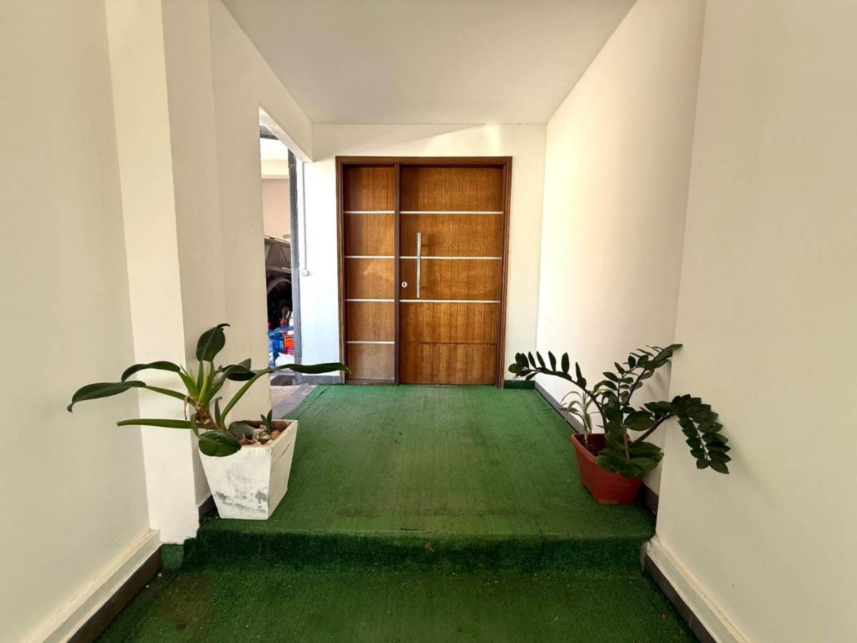 Commercial / House for Sale in Lambaré, Central - 3