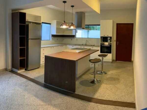 Commercial / House for Sale in Lambaré, Central - 5