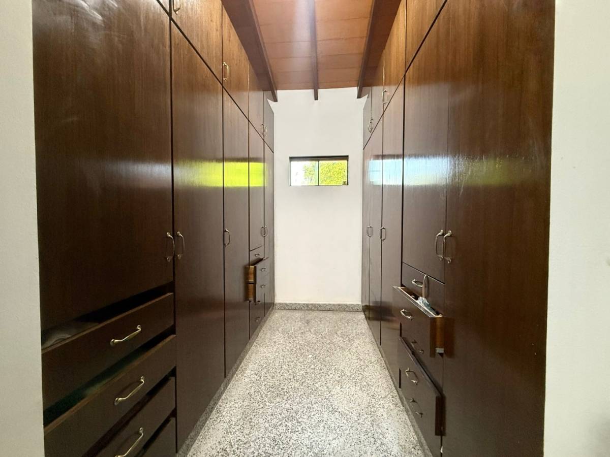 Commercial / House for Sale in Lambaré, Central - 15