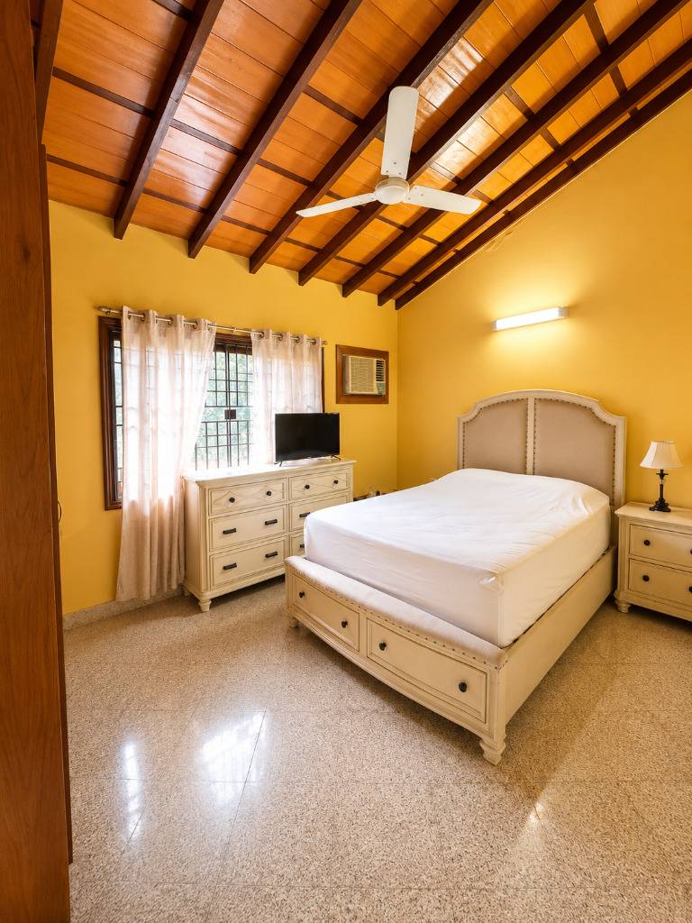 House for Sale in Fernando de la Mora, Central. Asuncion - imagen 9