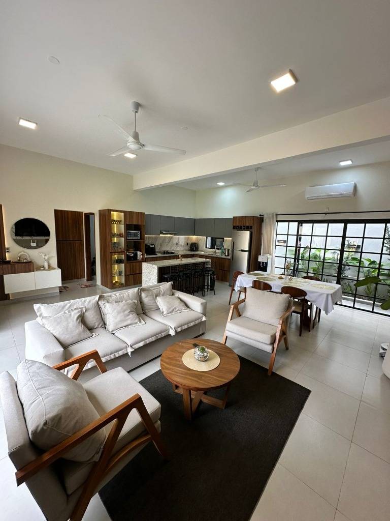 HOUSE FOR SALE IN SAN LORENZO | CAPILLA DEL MONTE NEIGHBORHOOD, Asuncion - imagen 3