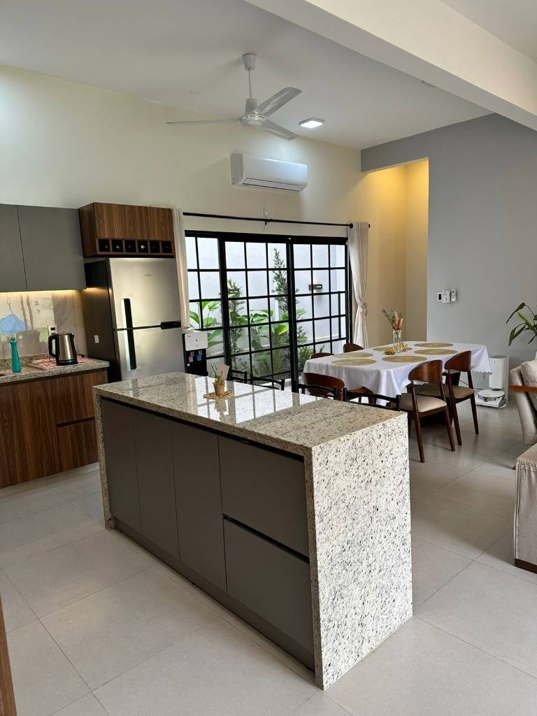 HOUSE FOR SALE IN SAN LORENZO | CAPILLA DEL MONTE NEIGHBORHOOD, Asuncion - imagen 4