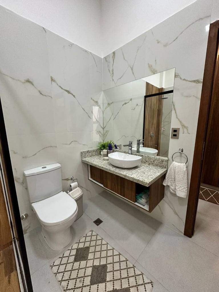 HOUSE FOR SALE IN SAN LORENZO | CAPILLA DEL MONTE NEIGHBORHOOD, Asuncion - imagen 16