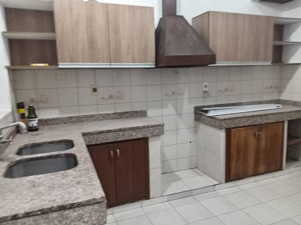House for Sale in Fernando de la Mora, Central - 5