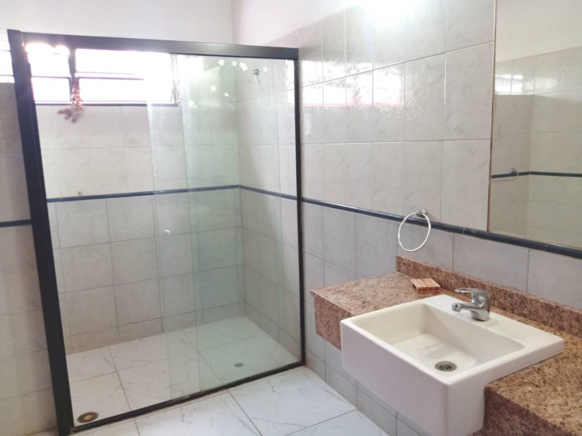 House for Sale in Fernando de la Mora, Central - 6