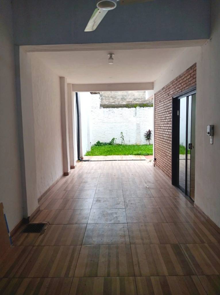 House for Sale in Fernando de la Mora, Central - 12