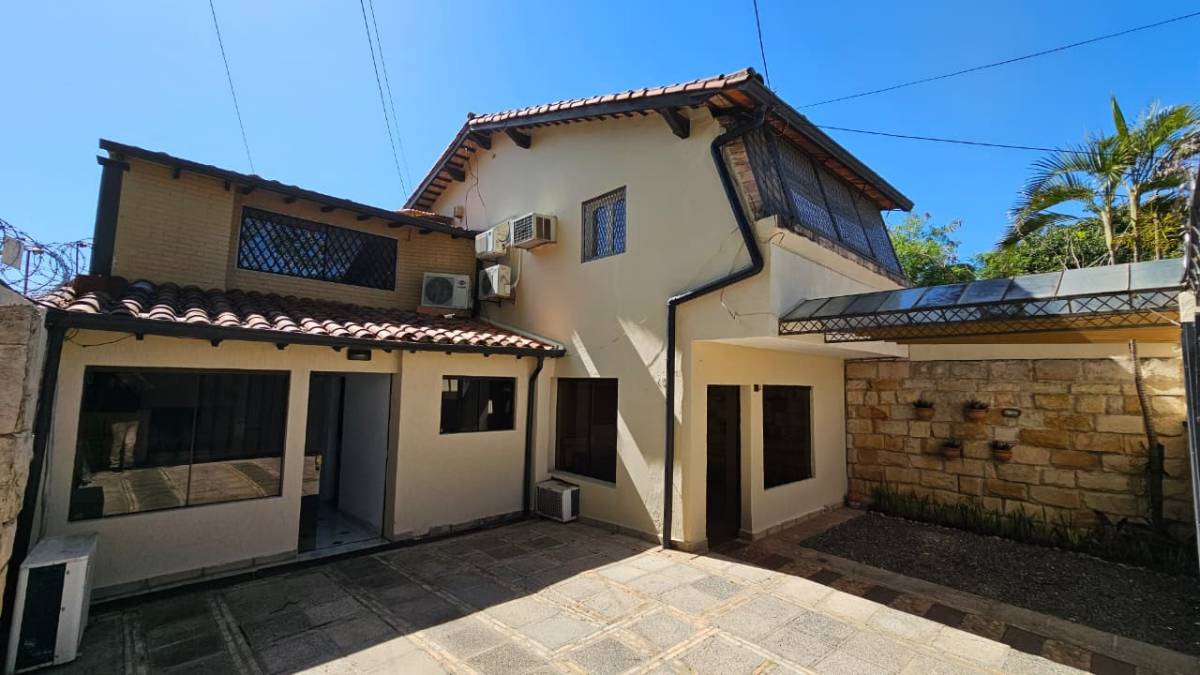 3-BEDROOM DUPLEX FOR SALE IN SAN VICENTE, ASUNCION - 1