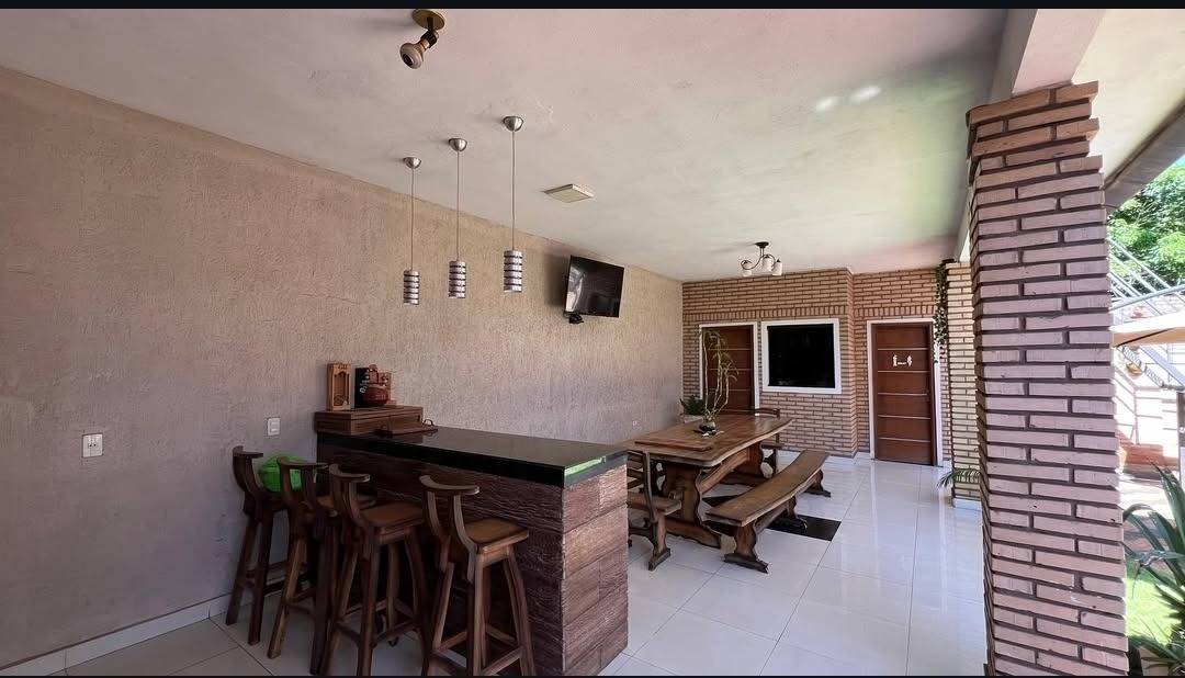SPACIOUS AND ELEGANT RESIDENCE IN SAN LORENZO - 5