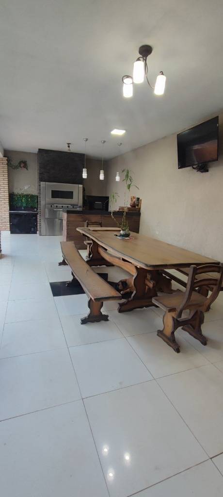 SPACIOUS AND ELEGANT RESIDENCE IN SAN LORENZO - 17