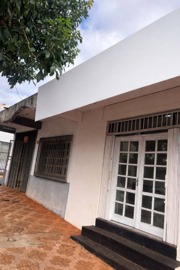 Property for sale with high potential. Central location,  Encarnación, Itapúa - imagen 2
