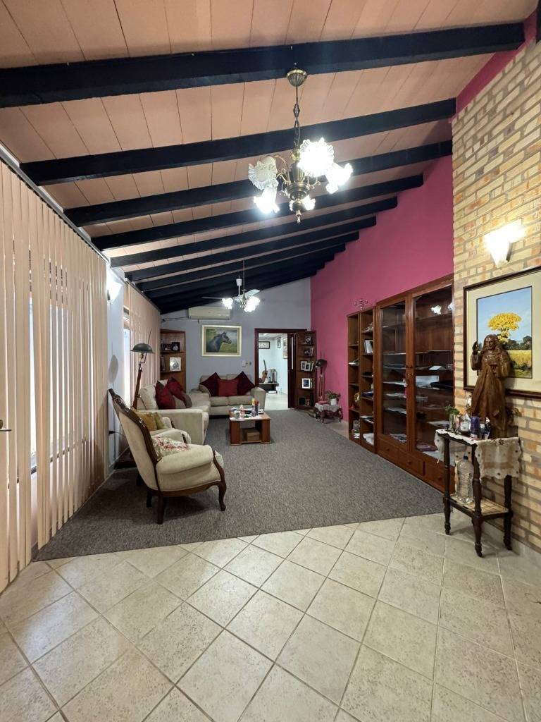 HOUSE FOR SALE IN FERNANDO DE LA MORA, SOUTH ZONE - 4