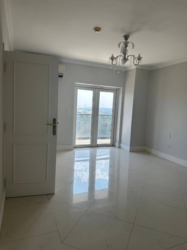 Spacious and luxurious apartment located in the exclusive Karimi Building - imagen 3