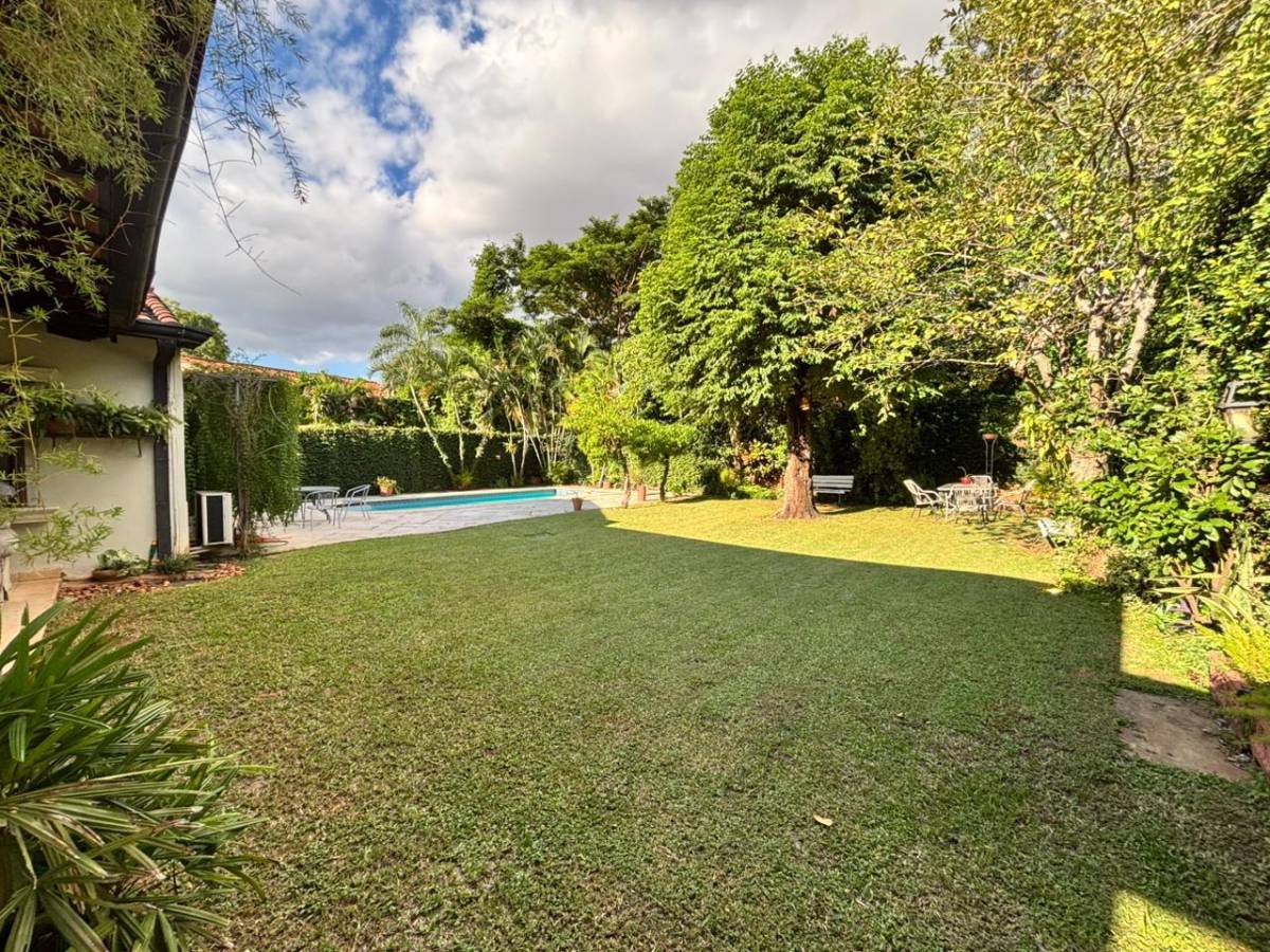 House for sale in Mburicaó | Prime location with great potential - 10