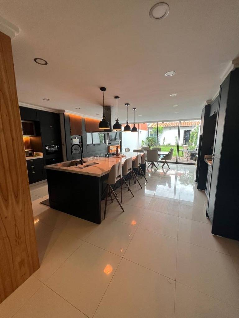 Beautiful Duplex for Sale in Fdo de la Mora - North Zone - 1