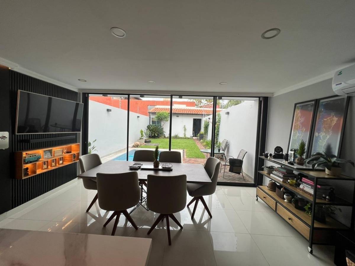 Beautiful Duplex for Sale in Fdo de la Mora - North Zone - 6