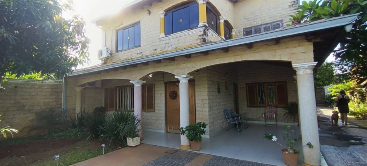House for Sale (two story) San Lorenzo, Laurelty Neighborhood - 1