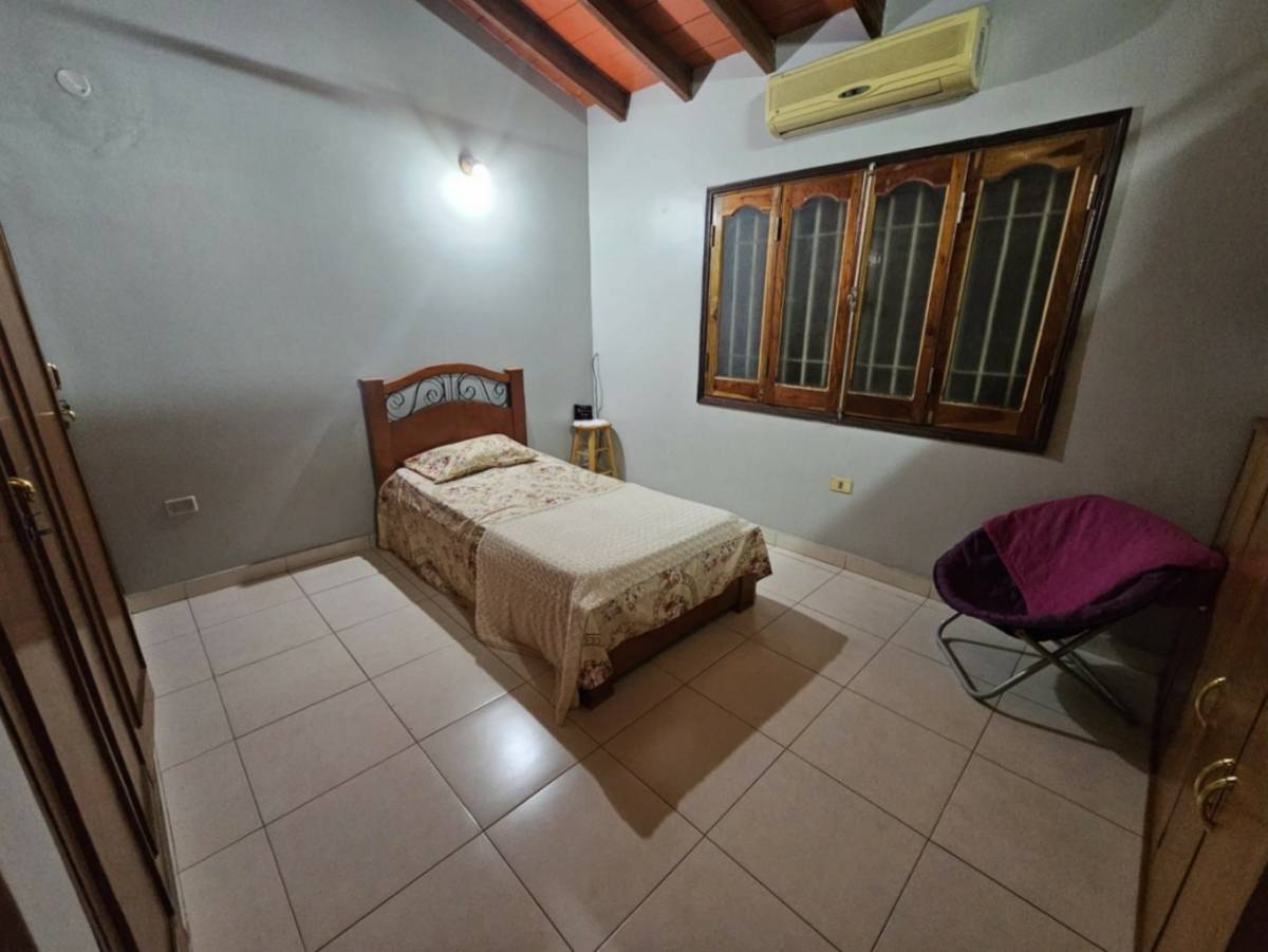 House for Sale (two story) San Lorenzo, Laurelty Neighborhood - 10