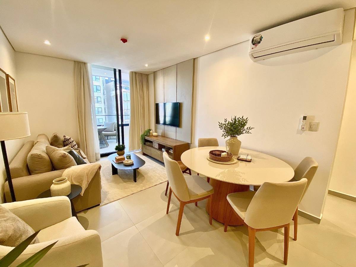 TWO-BEDROOM APARTMENT EN SUITE ON MOLAS LOPEZ - 2