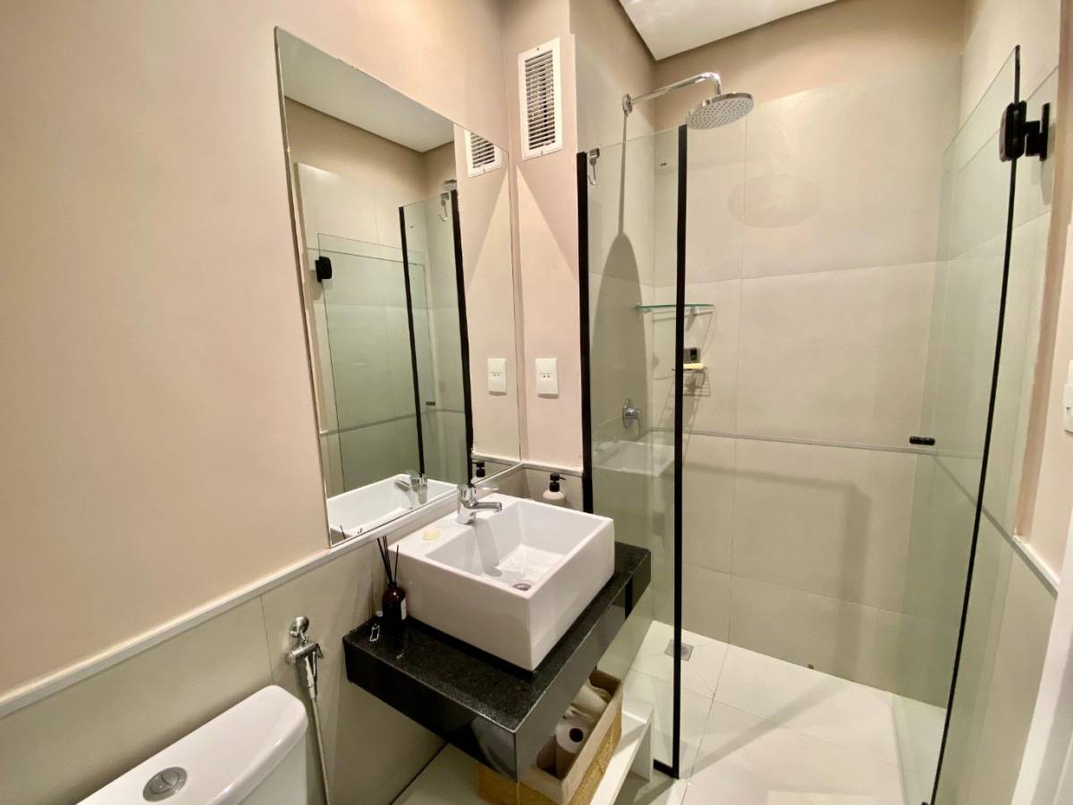 TWO-BEDROOM APARTMENT EN SUITE ON MOLAS LOPEZ - 8