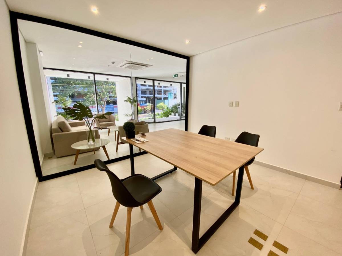 TWO-BEDROOM APARTMENT EN SUITE ON MOLAS LOPEZ - 13