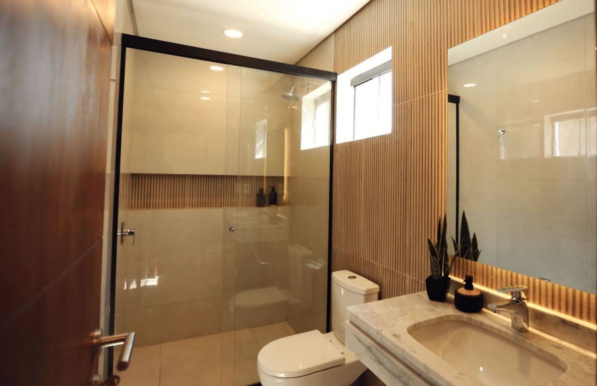SELLING A DUPLEX IN GATED COMMUNITY LAGUNA GRANDE - 3